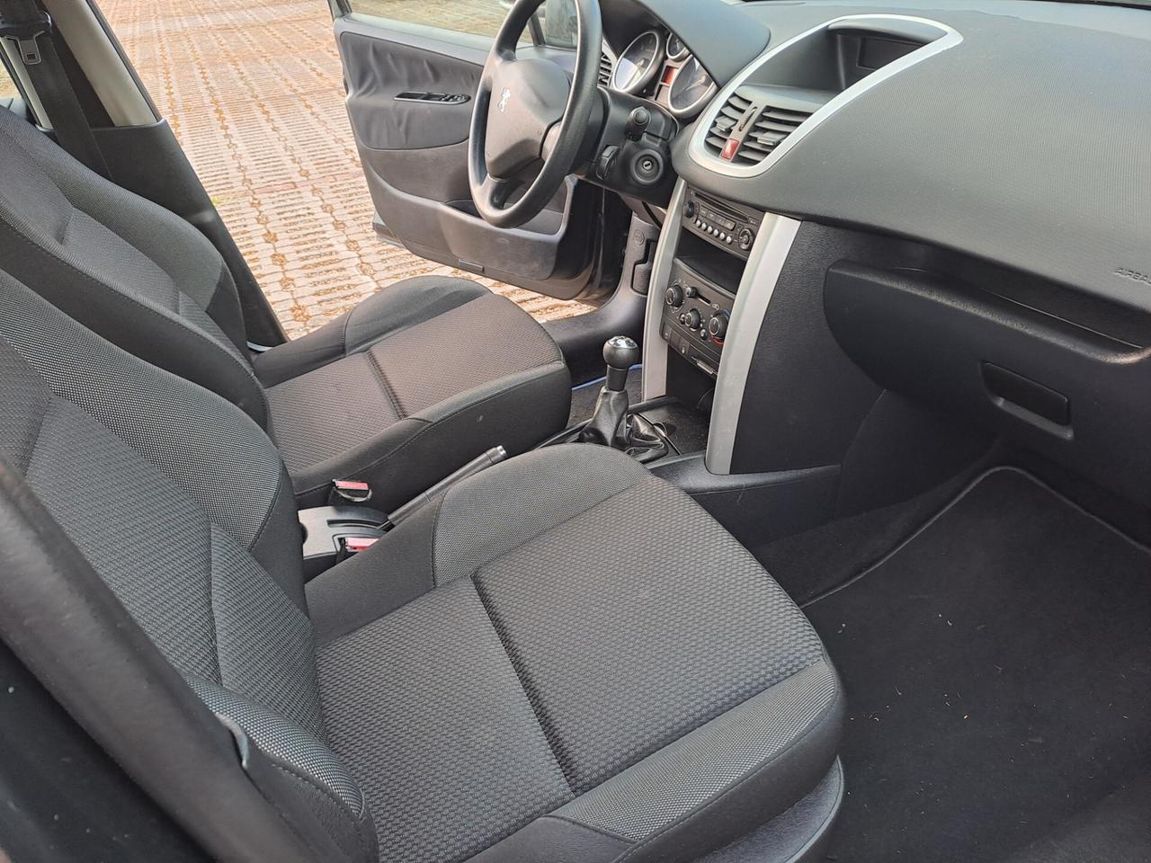 Peugeot 207 Plus 1.4 8V 75CV 5p. ECO GPL OK NEOPATENTATI