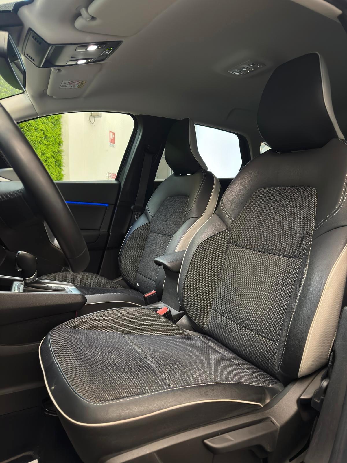 Renault Captur Full Hybrid E-Tech 145 CV Techno