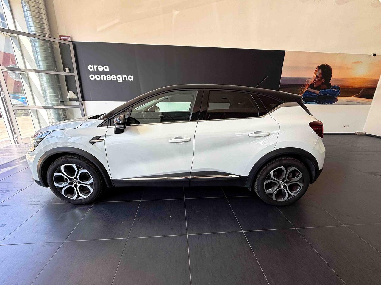 Renault Captur 1.6 e-tech hybrid intens 145cv auto