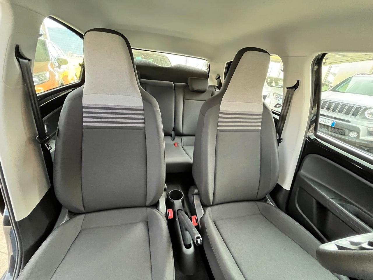 Volkswagen up! 1.0 5p. move up!