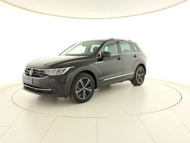 Volkswagen Tiguan 1.5 tsi life 130cv