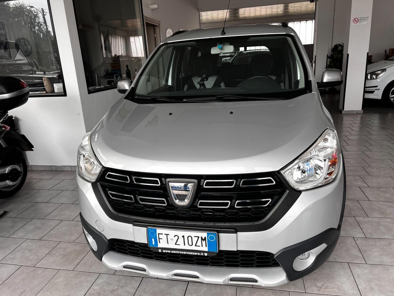 Dacia Lodgy Stepway 1.5 Blue dCi 8V 115CV 7 posti