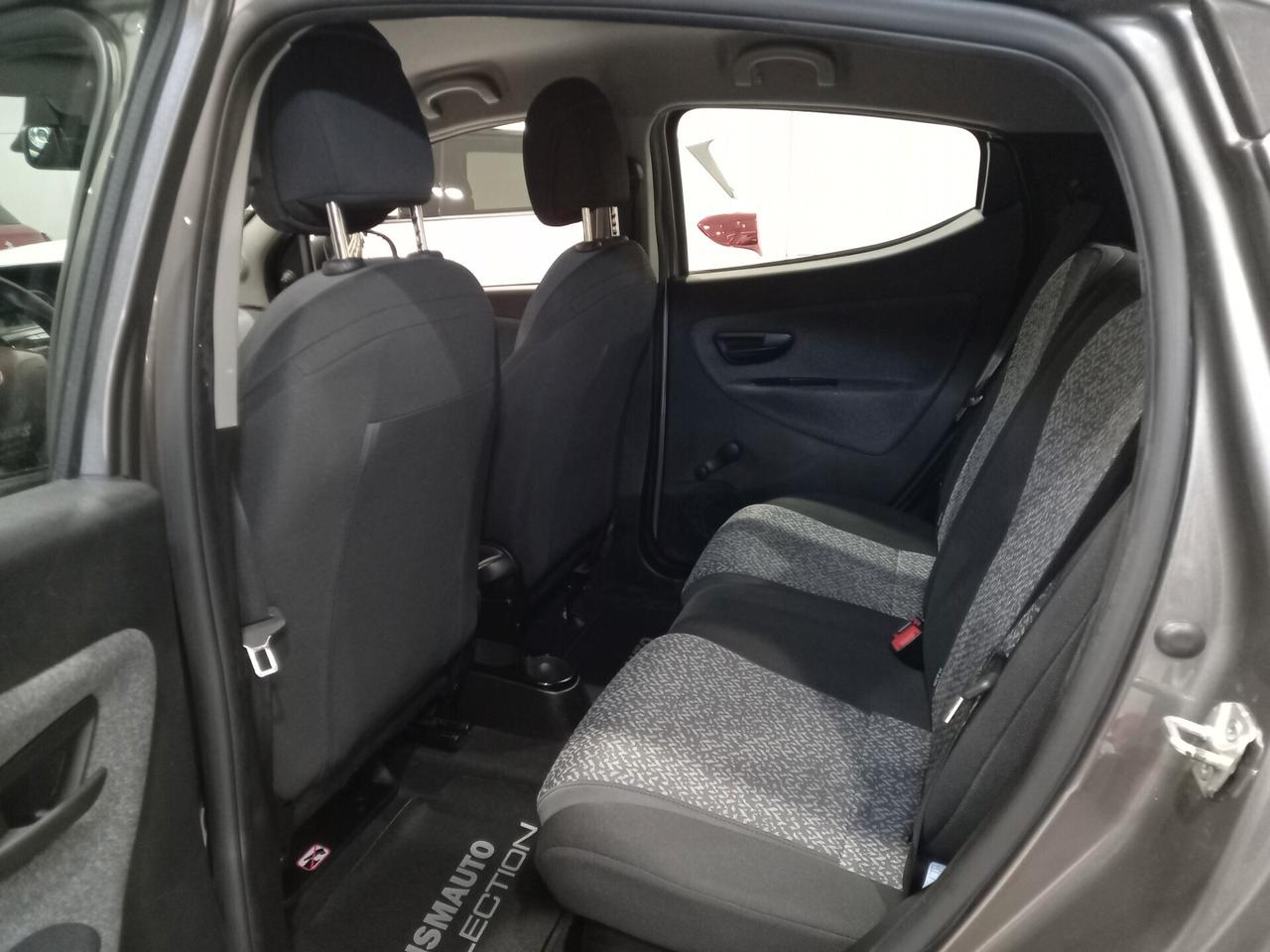 Lancia Ypsilon 1.0 FireFly 5 porte S&S Hybrid Ecochic Gold