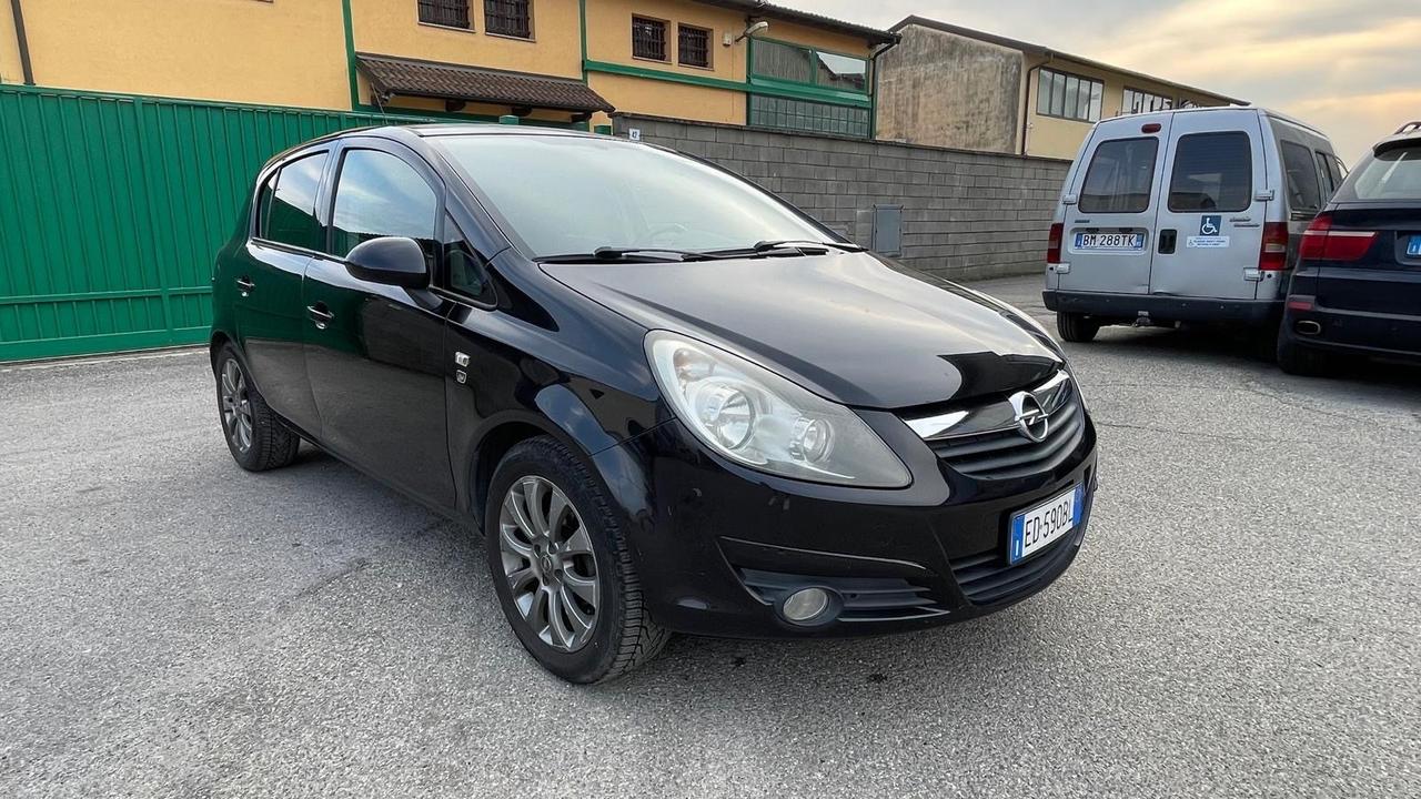 Opel Corsa 1.3 CDTI 90CV 5 porte Cosmo