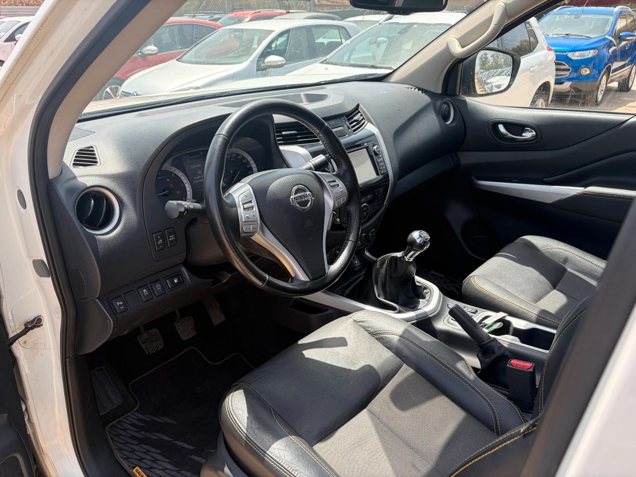 NISSAN NAVARA DOUBLE CAB N-GUARD 2.3 DCI 190CV 4WD IVA ESPOSTA