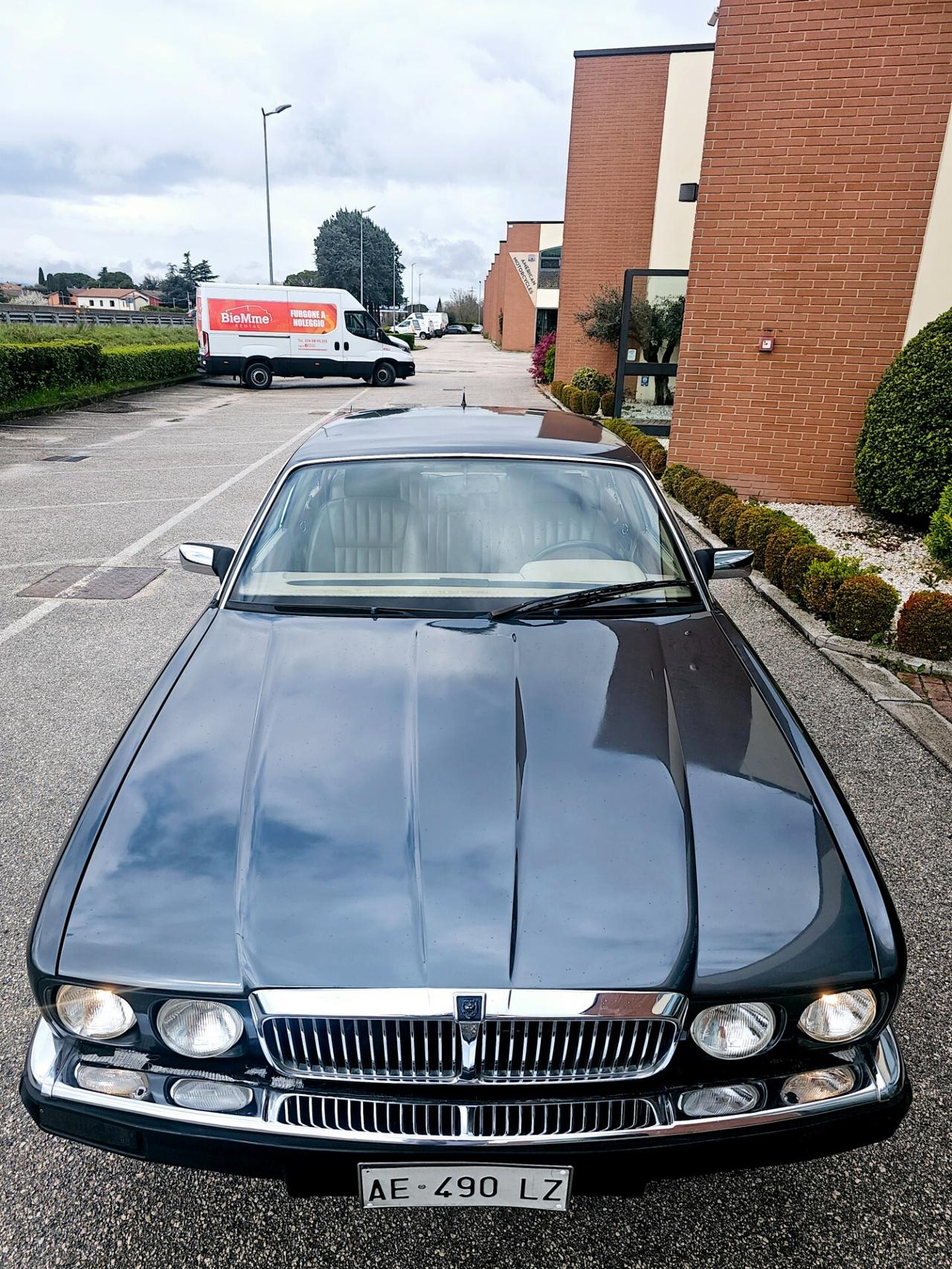 Jaguar XJ Sovereign 3.2 cat automatic