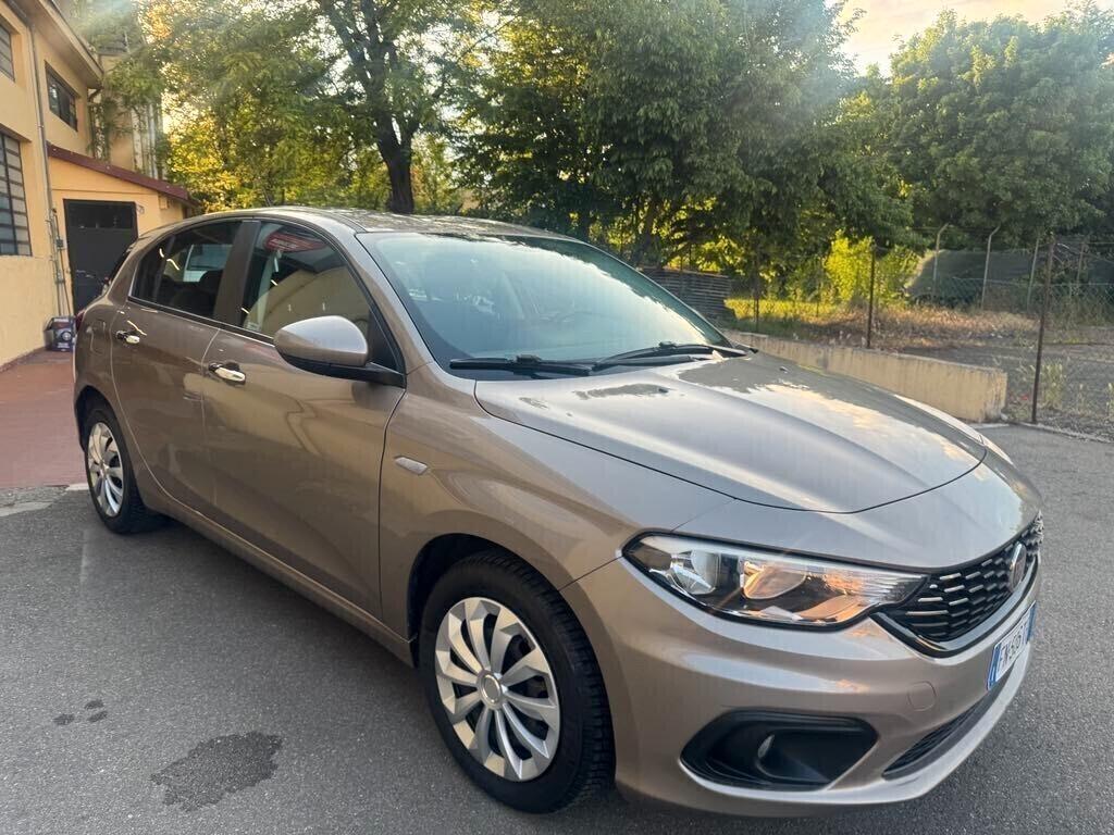 Fiat Tipo 1.3 Mjt S&S 5 porte Easy