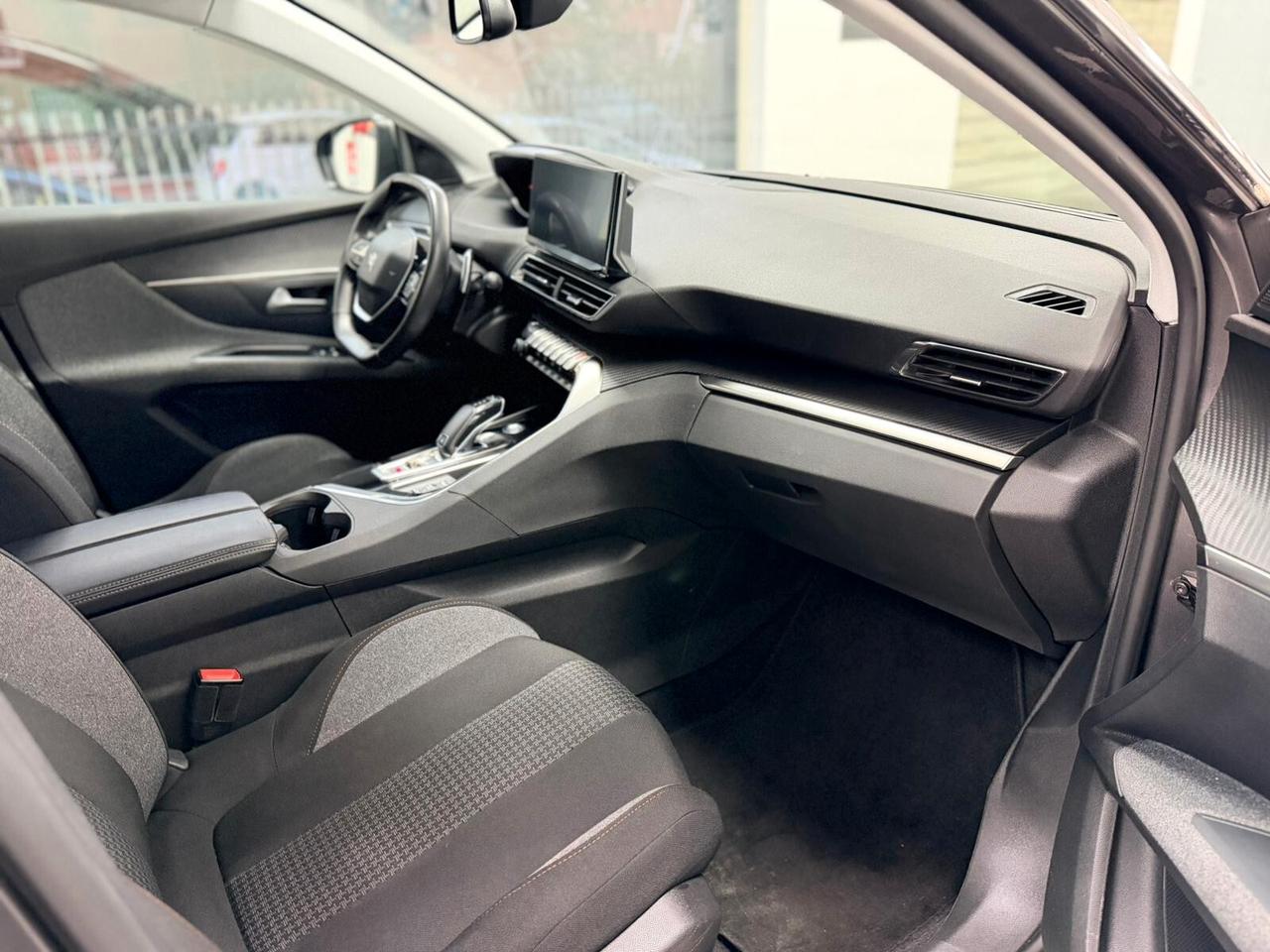 Peugeot 5008 BlueHDi 130 S&S EAT8 Active Pack