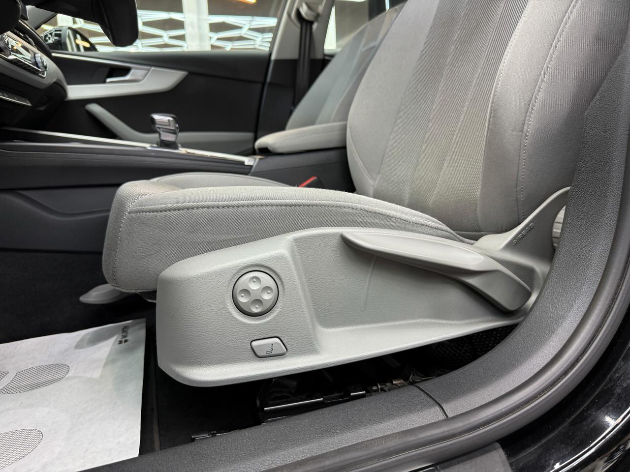 Audi A4 2.0 40 TDI 190 CV SPORT STRONIC