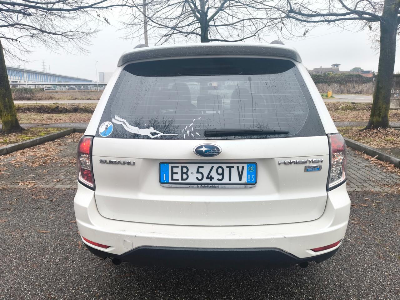 SUBARU FORESTER 2,0 4X4 DIESEL-GANCIO DI TRAINO