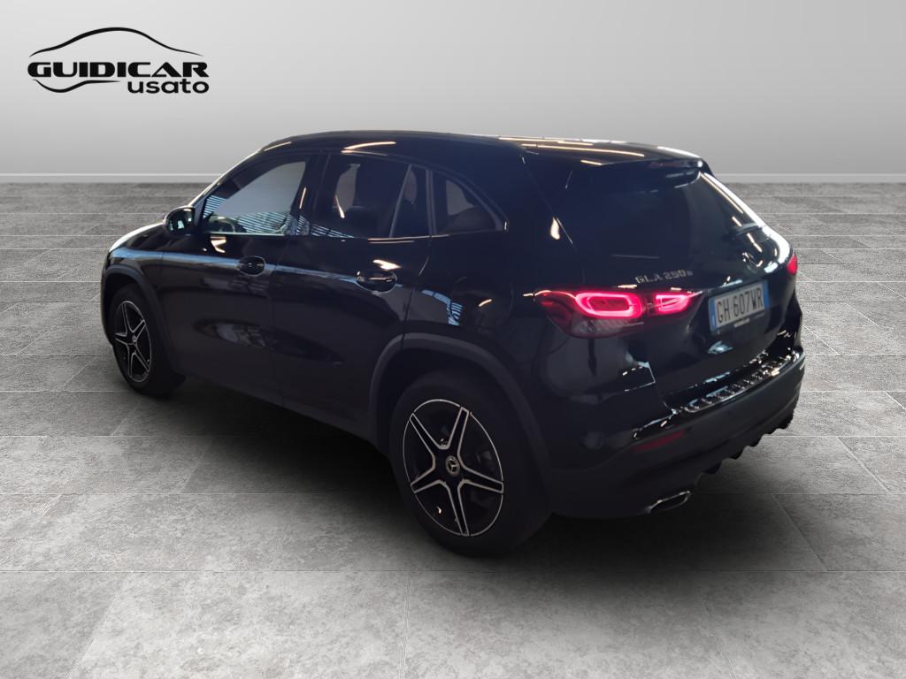Mercedes-Benz GLA-H247 2020 - GLA 250 e phev (eq-power) Premium auto