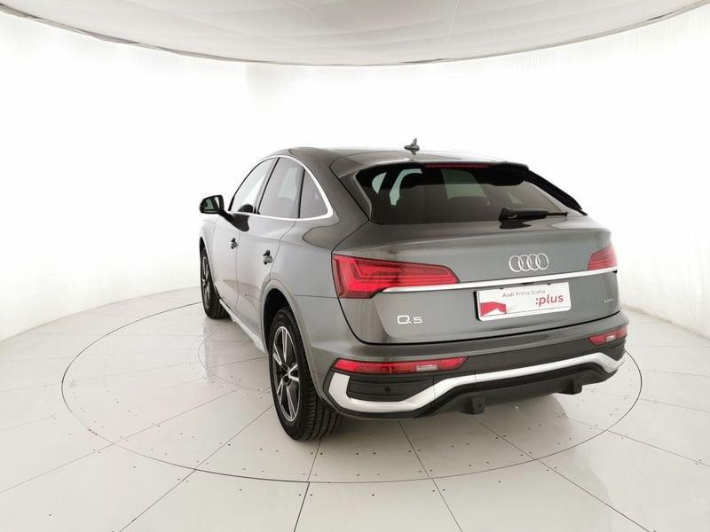 Audi Q5 Sportback 40 2.0 tdi mhev 12V S line quattro s-tronic