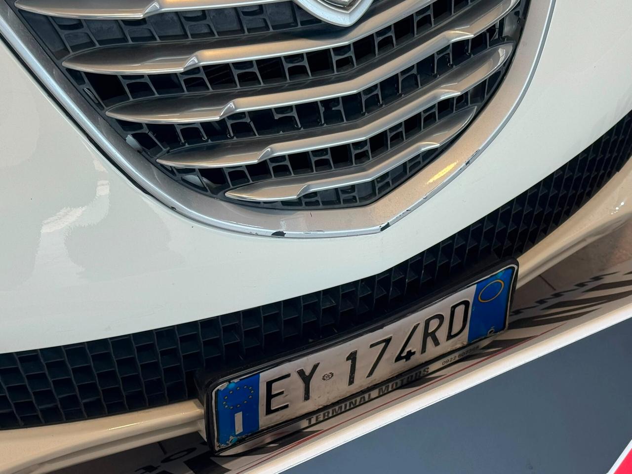 Lancia Ypsilon 1.2 69 CV 5 porte BENZINA GPL Ecochic