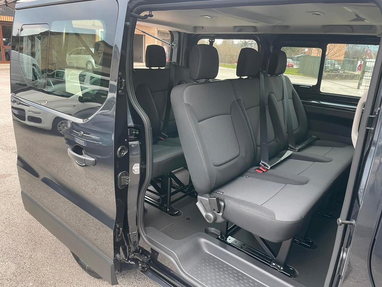 Renault Trafic BluedCi 110CV 9 POSTI Equilibre IVA INCLUSA