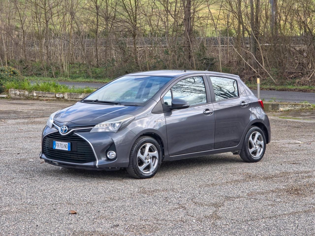 Toyota Yaris 1.5 Hybrid 5 porte Active 2015-E6B Automatico NEO