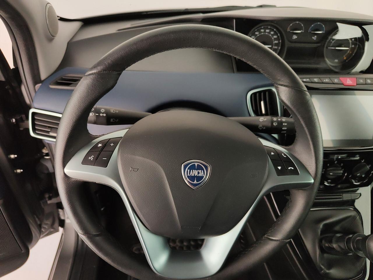 Lancia Ypsilon 1.0 FireFly 5 porte S&S Hybrid Platino