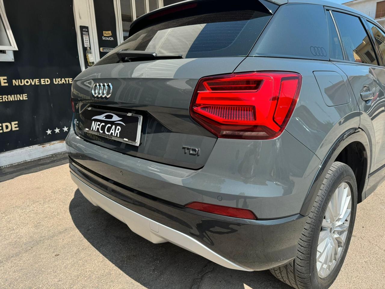 Audi Q2 1.6 TDI S tronic Business NAV/SENS/LED