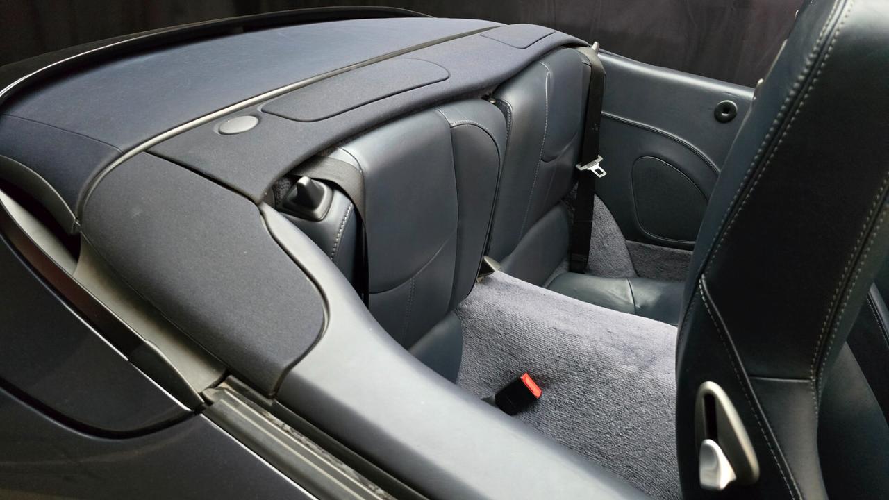 Porsche 911 Carrera Cabriolet