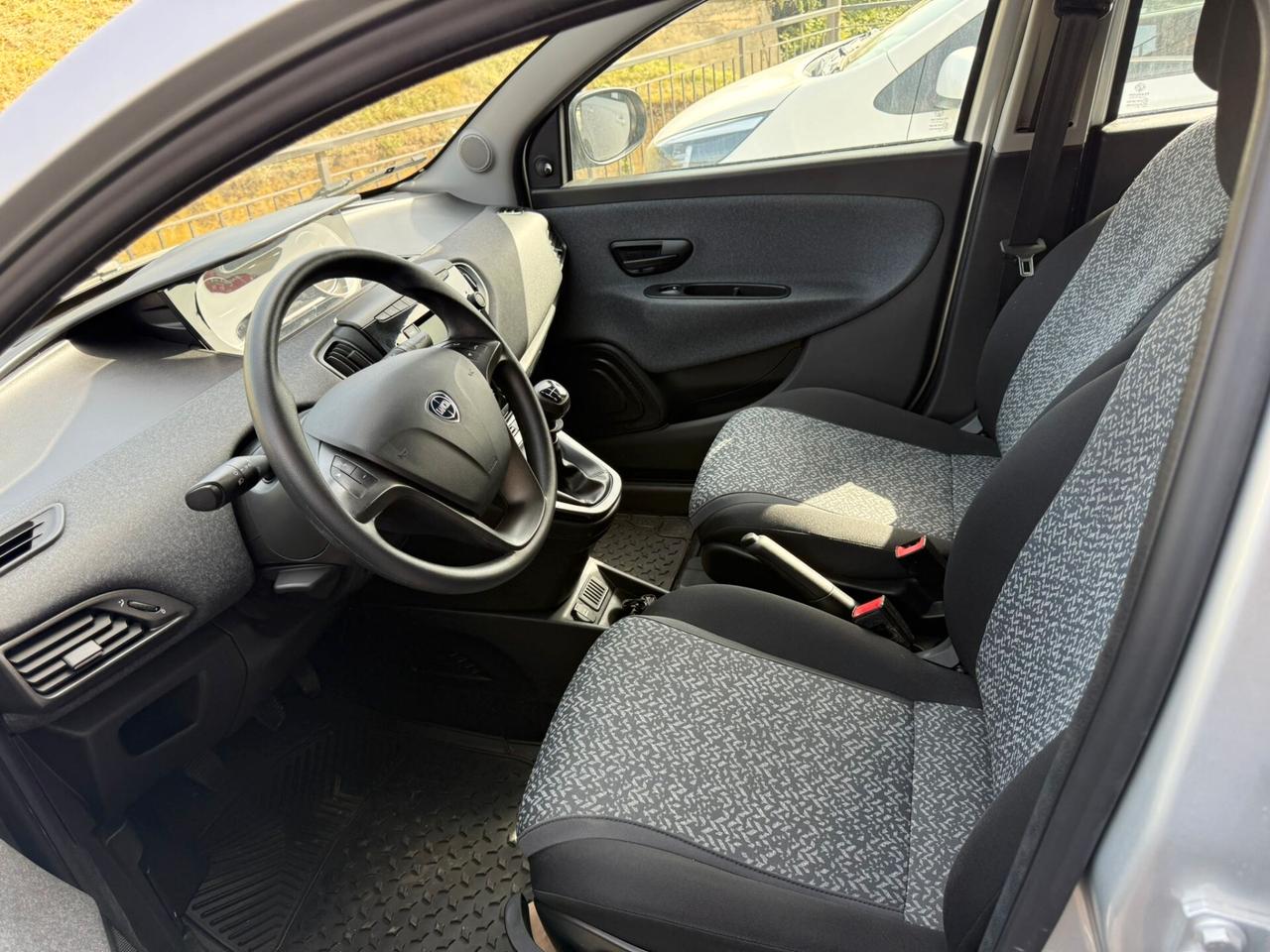 Lancia Ypsilon 1.2 69 CV 5 porte GPL Ecochic Elefantino Blu