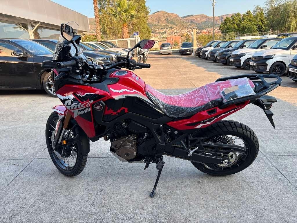 Honda CRF1100L Africa Twin My 2026 Nuova pronta consegna Tua a solo 176 Euro al mese