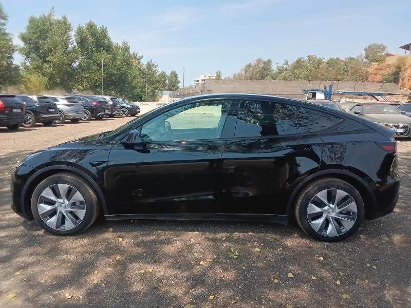 Tesla Model Y Long Range 2024