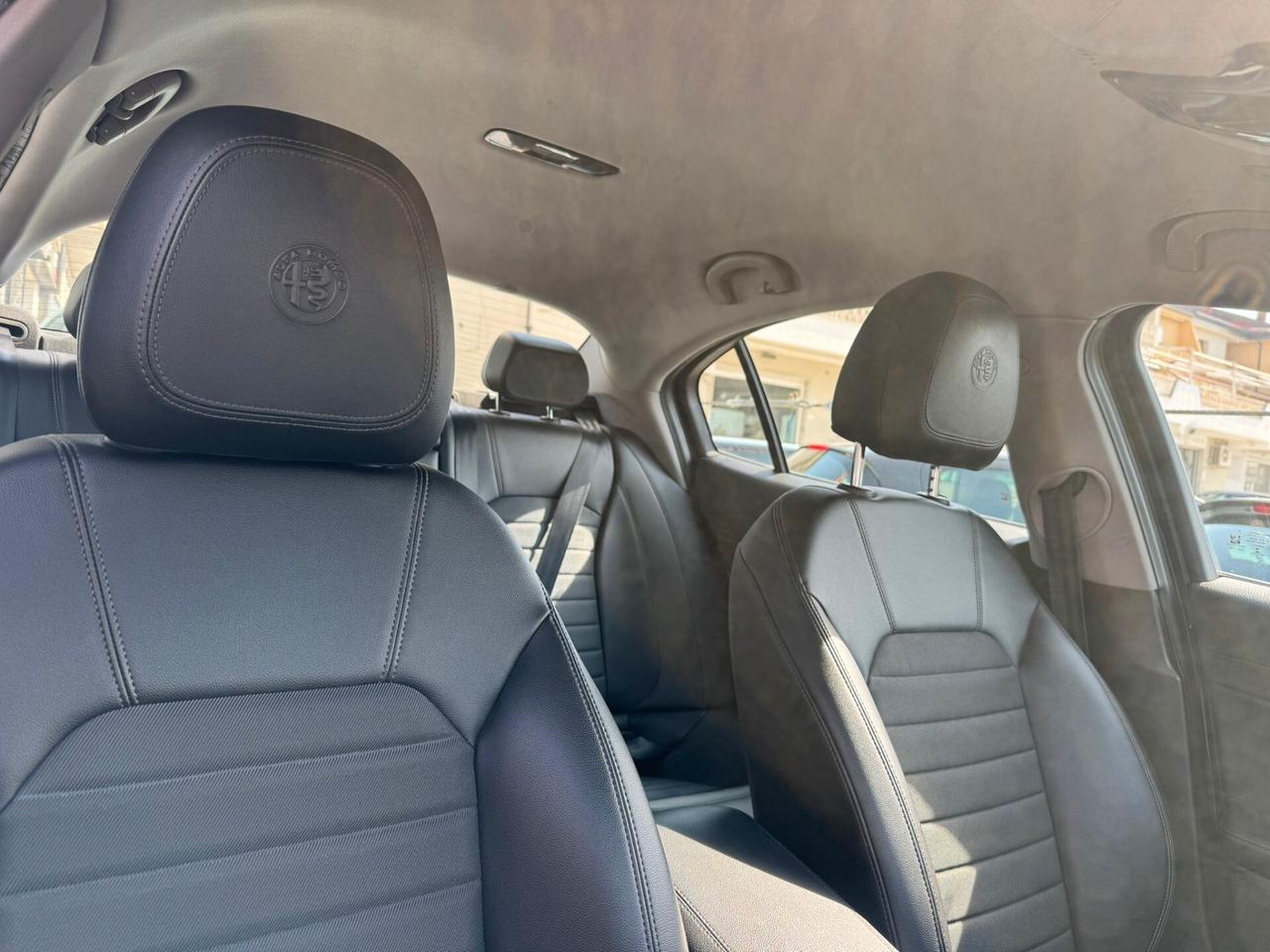 Alfa Romeo Giulia 2.2 Turbodiesel 160 CV Automatica Garanzia