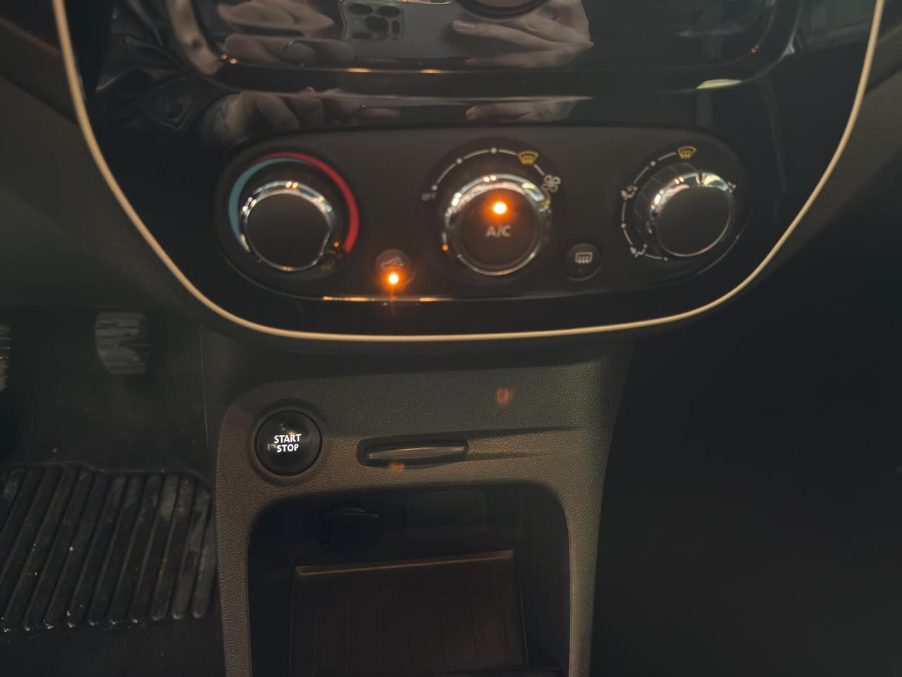 Renault Captur 0.9 tce 90cv Zen 2017