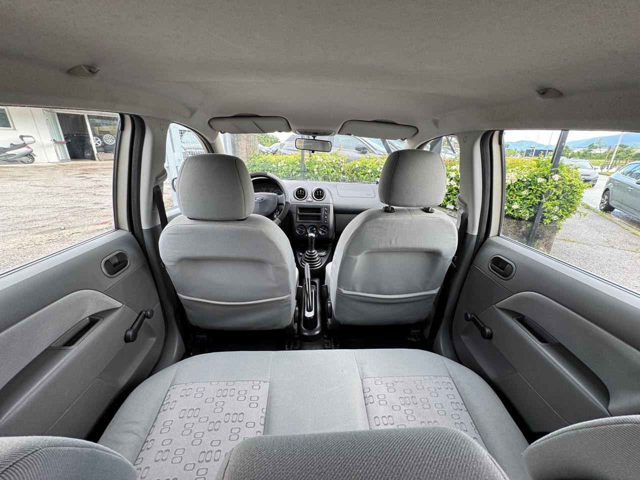Ford Fiesta 1.2 16V 5p. Ghia