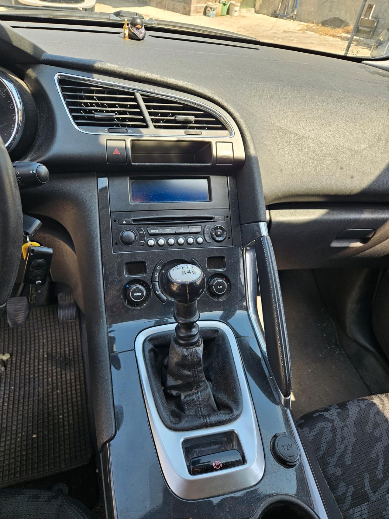 Peugeot 3008 1.6 HDi 115CV Allure