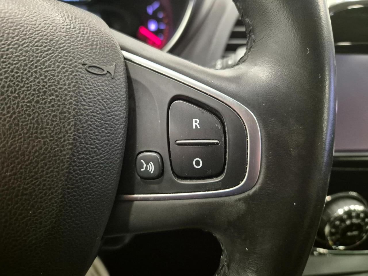 Renault Captur 1.5 dci Zen 90cv - NEOPATENTATI - UNIPROPRIETARIO - Cruise/Lim - Cam