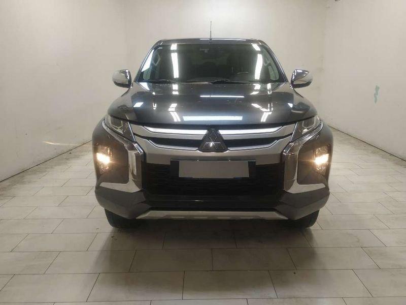 Mitsubishi L200 d.cab 2.3d Intense 4wd 150cv auto
