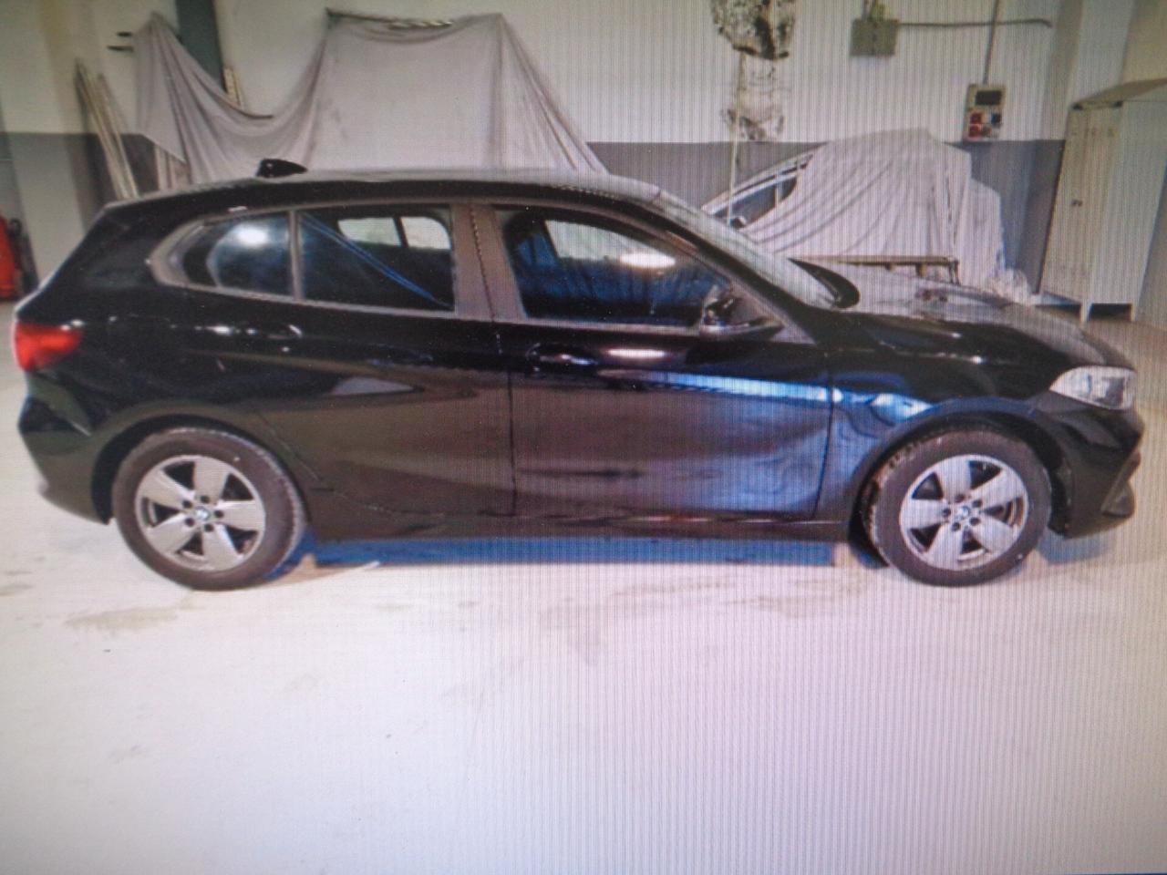 Bmw 118 118d 5p. Business Advantage