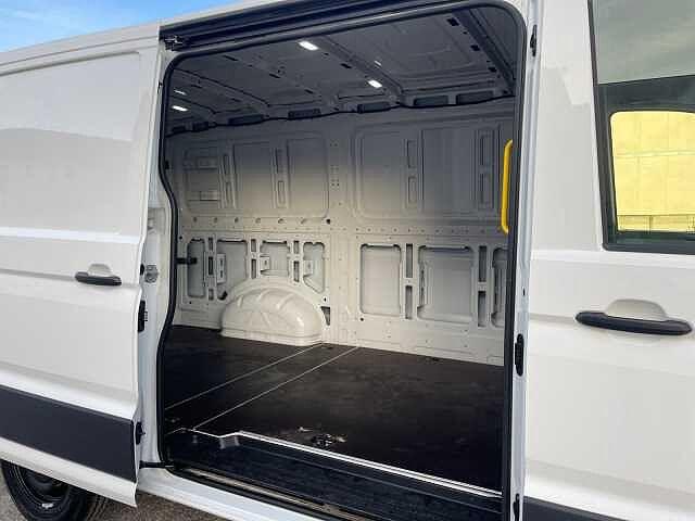 Volkswagen Crafter 30 2.0TDI 102CV Business L3H2 - IVA ESCLUSA -