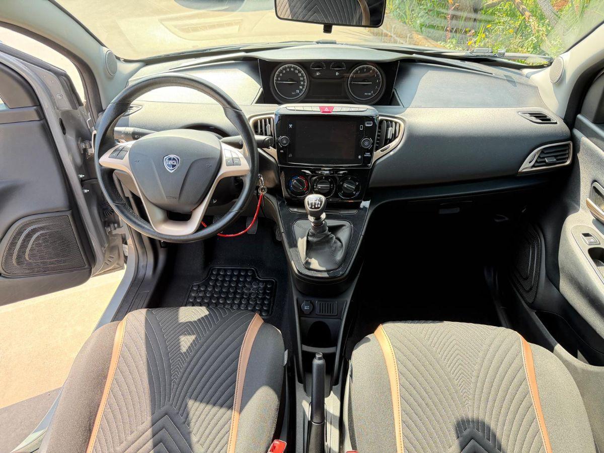 LANCIA - Ypsilon - 1.0 FireFly 5p.S&S Hyb. Eco A.F.