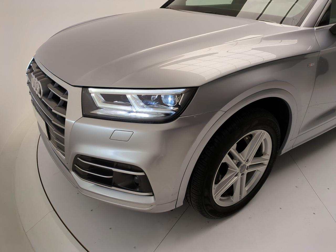 Audi Q5 40 TDI quattro S tronic line plus