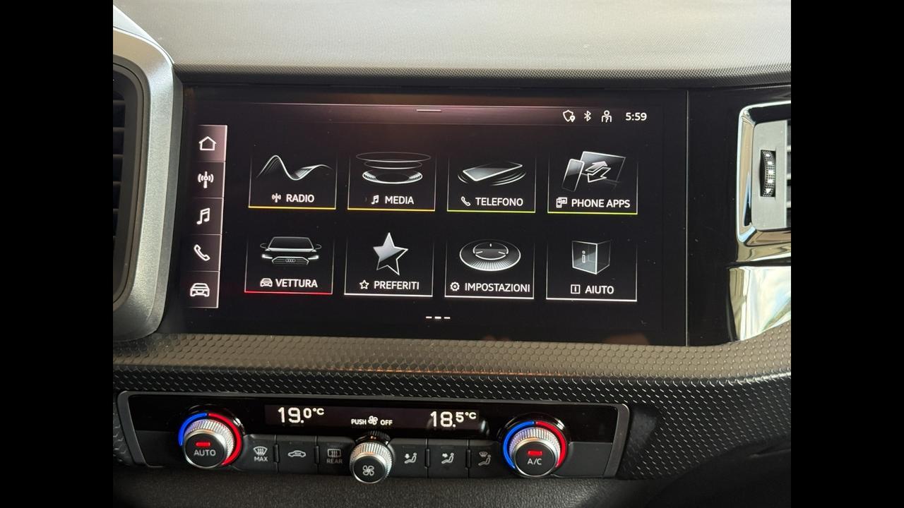 AUDI A1 II 2019 Sportback - A1 Sportback 30 1.0 tfsi Business 110