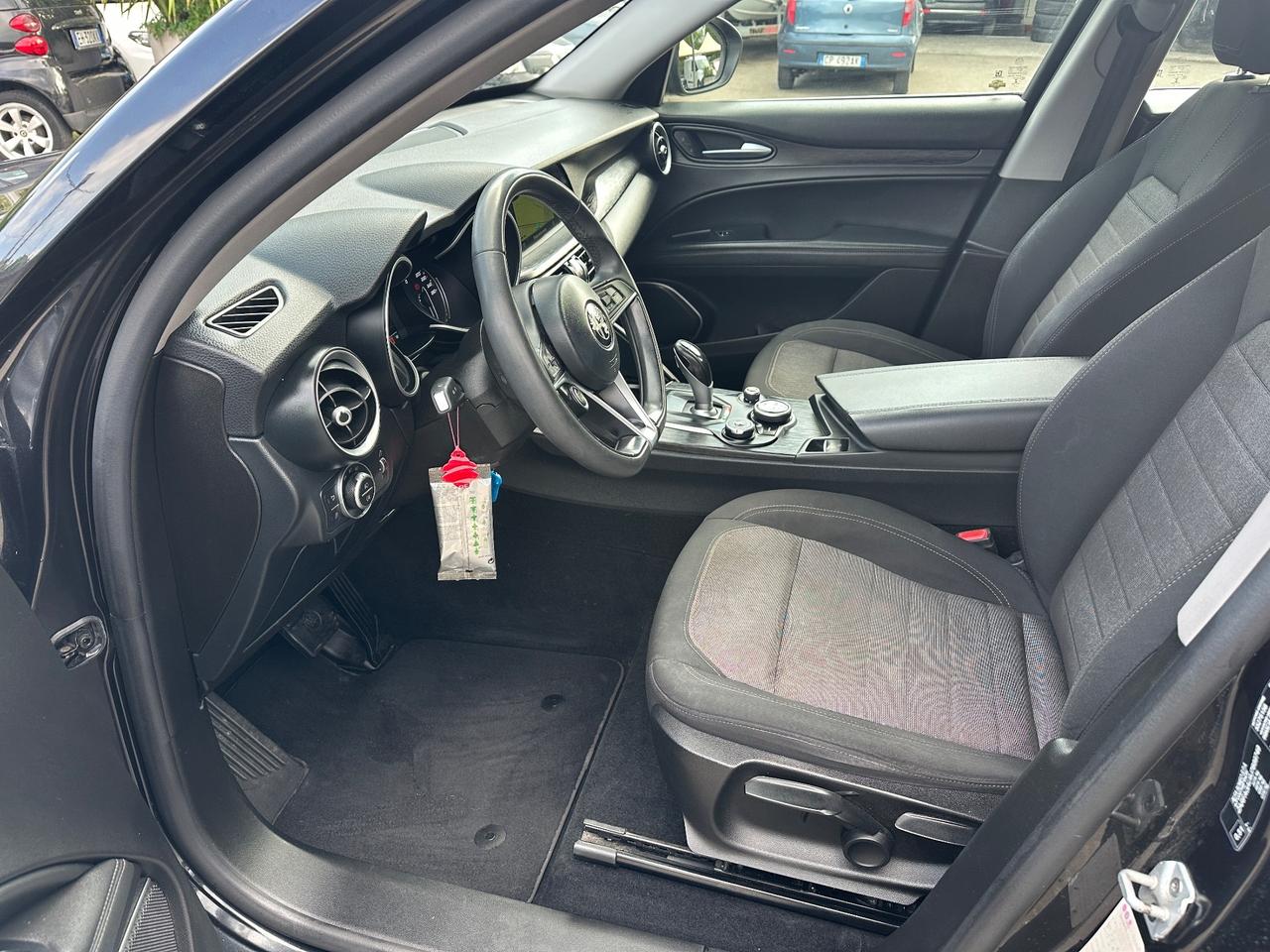 Alfa Romeo Stelvio 2.2 TD 180 CV AT8 RWD