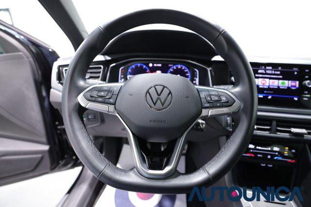 VOLKSWAGEN Taigo 1.0 TSI 115 CV R-LINE FARI LED TETTO PANORAMA