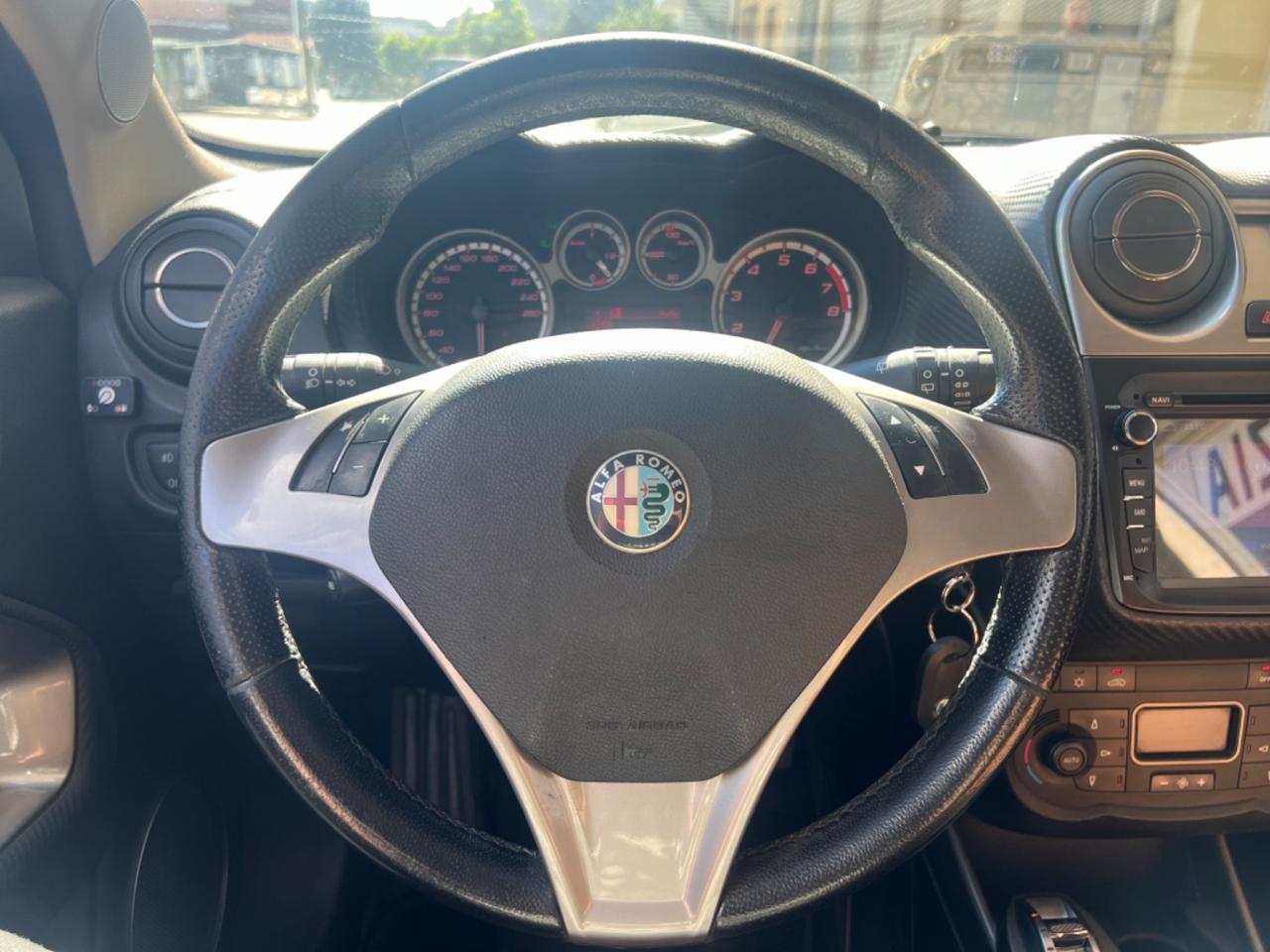 Alfa Romeo MiTo 1.4 T 155 CV Distinctive Premium Pack