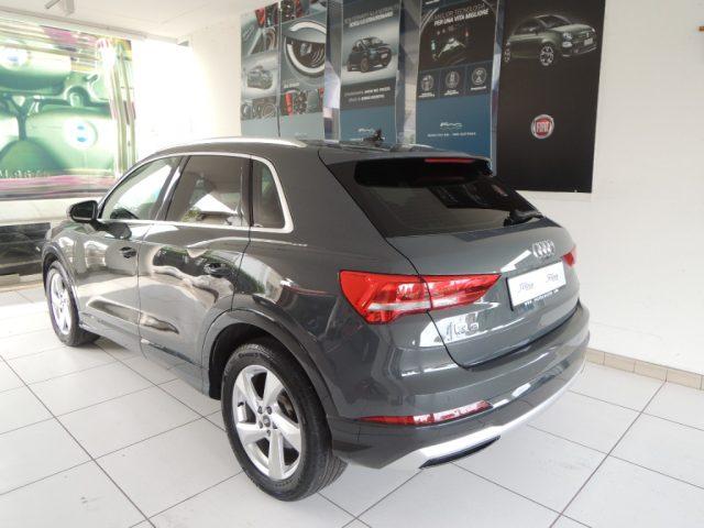 AUDI Q3 35 TDI S tronic Business Advanced