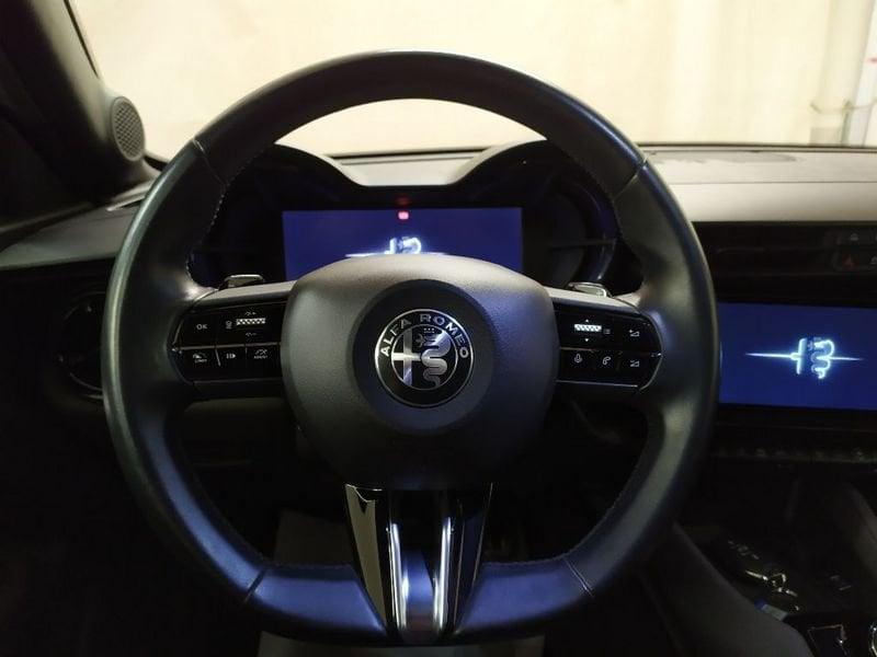 Alfa Romeo Junior 1.2 ibrida Speciale 145cv edct6