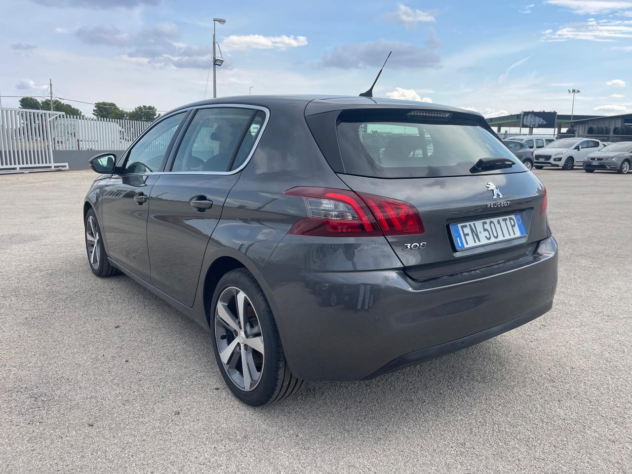 PEUGEOT 308 1.6 HDI 120CV BERLINA FULL LED MY18