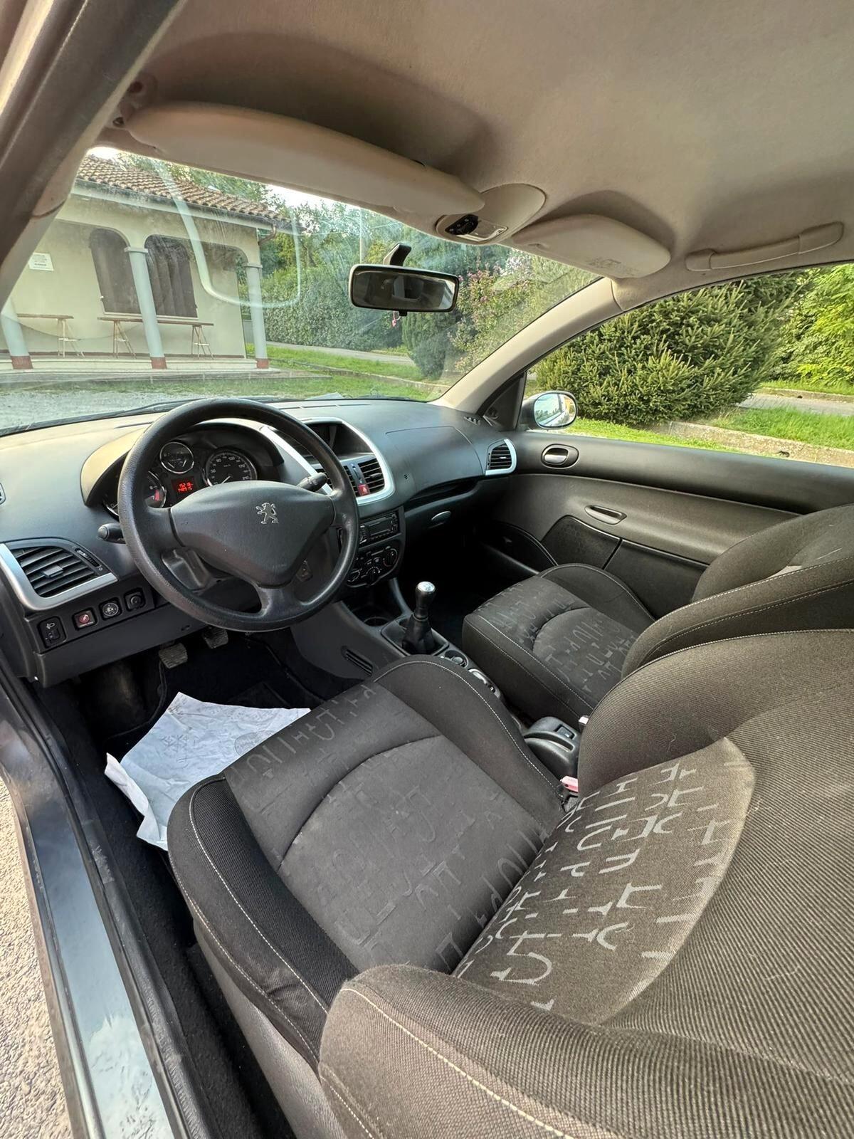 Peugeot 206 + 1.1 Gpl Tutti i Lavori fatti : Distribuzione, bracci ecc Garantita e Finanziabile