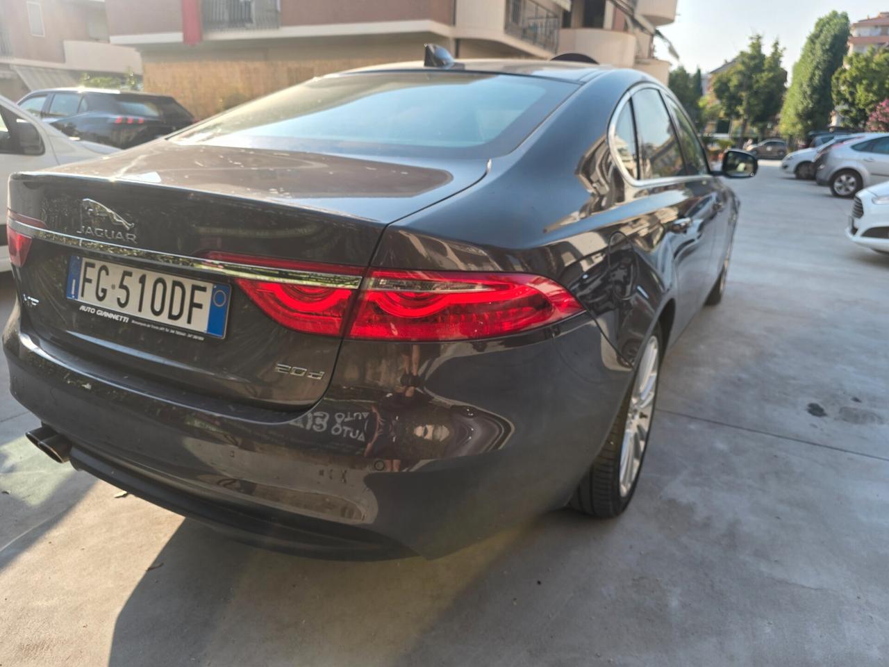 Jaguar XF 2016 180cv perfetta 124.000km