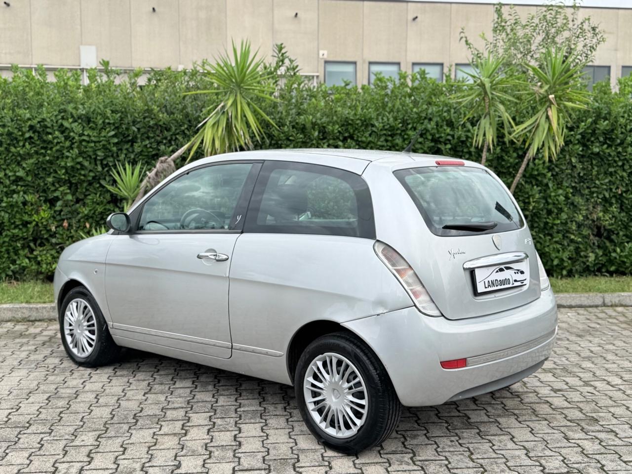 Lancia Ypsilon 1.3 MJT 75 CV 161.000KM !