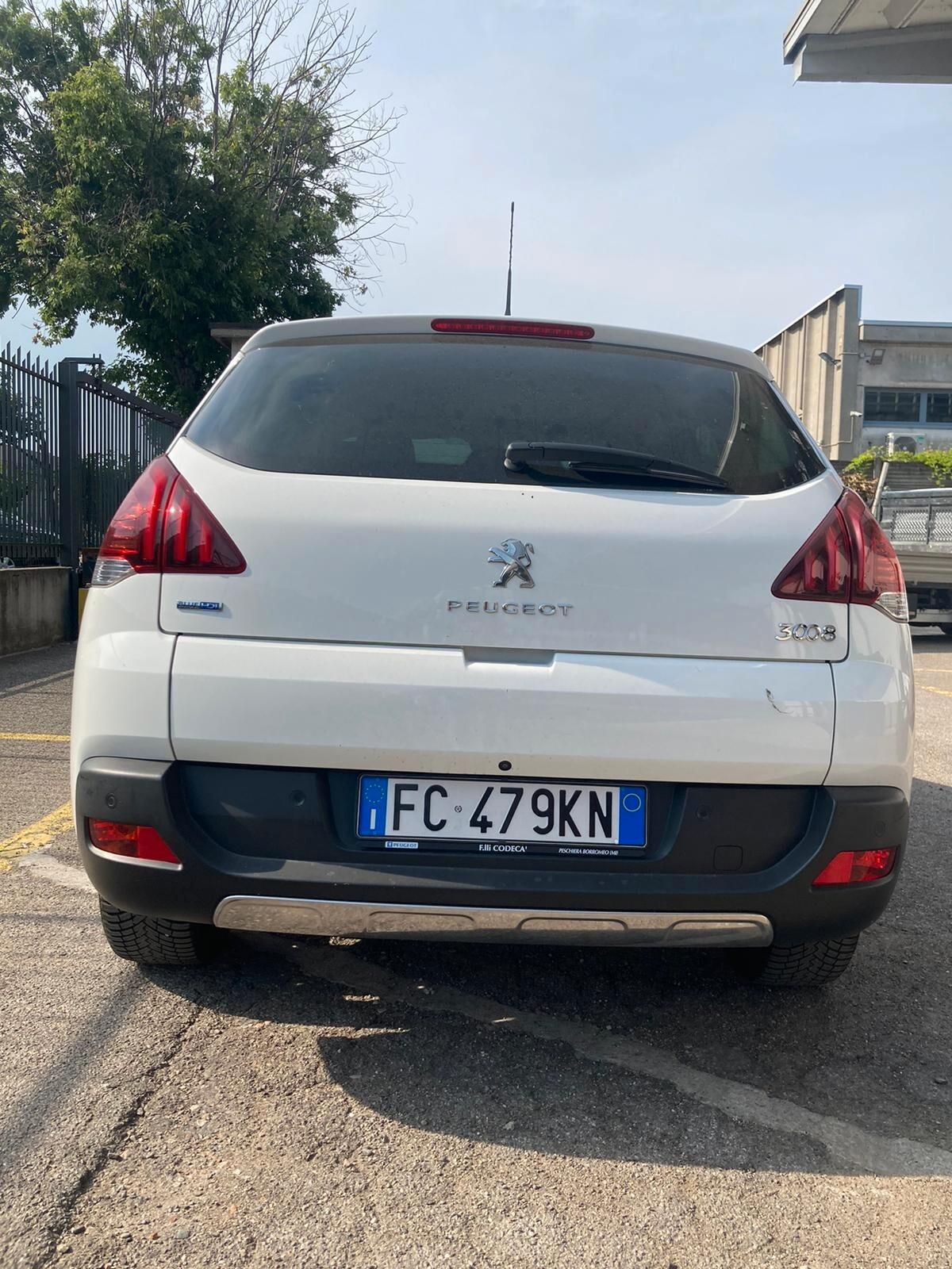 PEUGEOT 3008