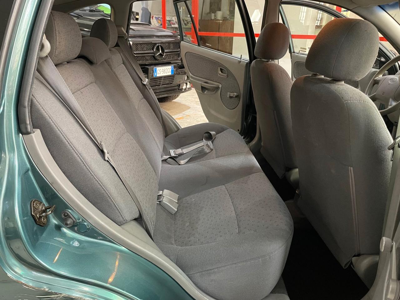 Kia Rio 1.3i UNICO PROPRIETARIO!!!