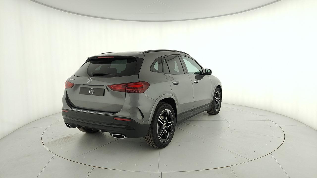 Mercedes-Benz GLA 200 d automatic