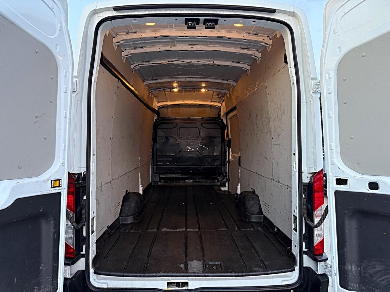Ford Transit 350 2.0TDCi EcoBlue 170CV PL-SL-TA Furg. Jumbo Trend