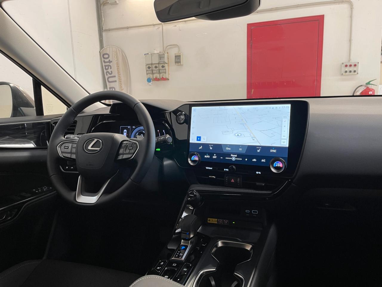 Lexus NX 350h Premium + 2.5 Hybrid 4wd 200cv e-cvt-LEGGI SOTTO